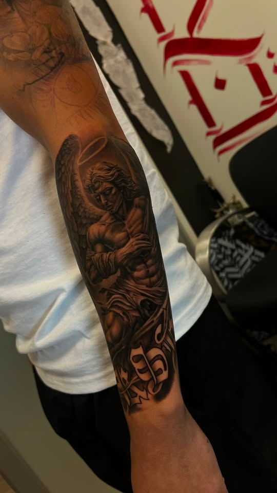 Black and grey realism tattoo by Masoo